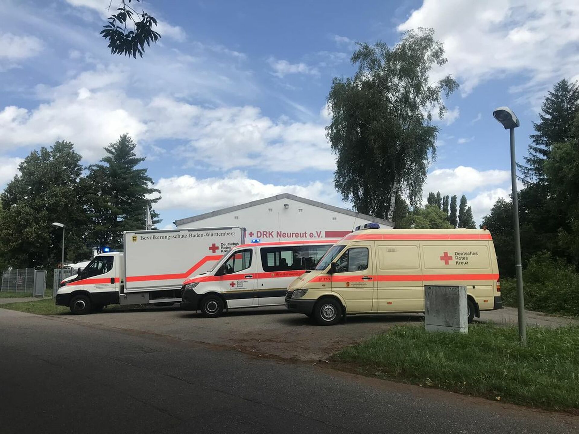 Kat_S Fahrzeuge DRK Neureut